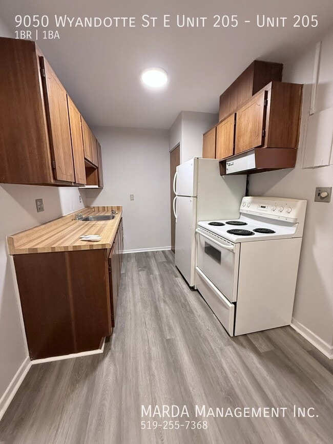 Photo du bâtiment - 9050 Wyandotte St E