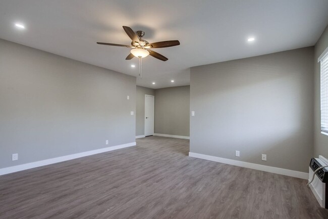 Foto del interior - THE POINTE - JUST RENOVATED! Luxurious Com...