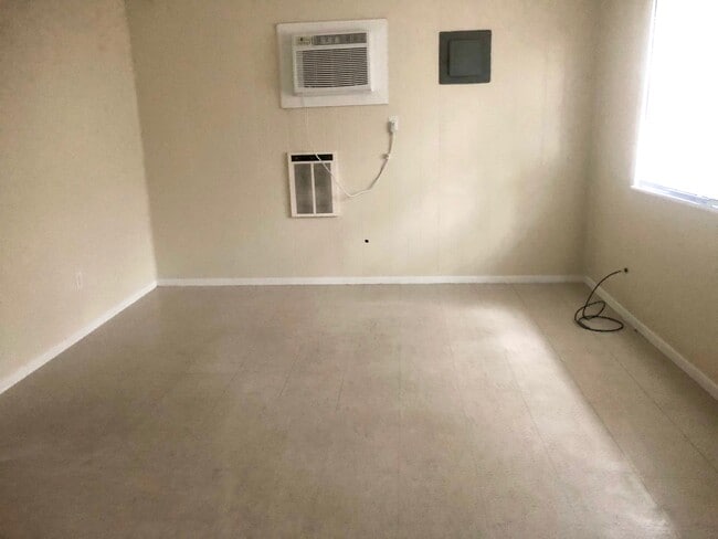 Foto del edificio - 45508 Sciara Ln