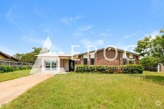 Building Photo - 1101 Swope Dr