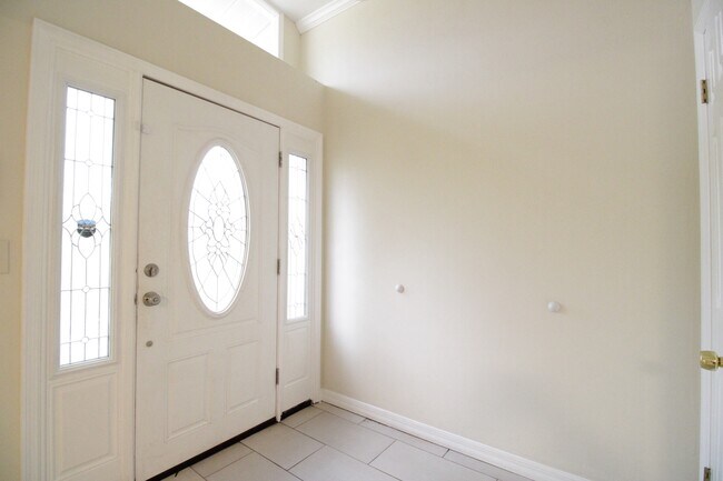 Foto del edificio - 10907 SW 24th Ave