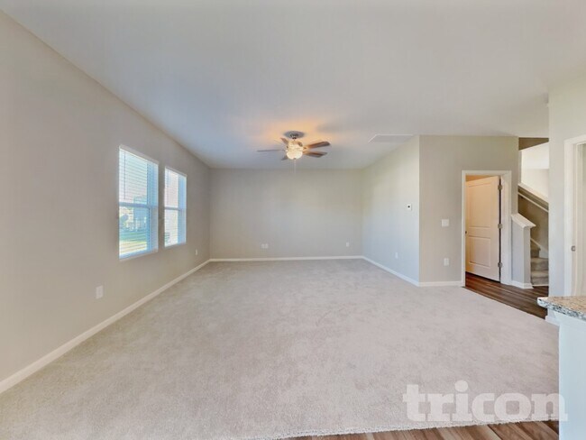 Foto del edificio - 152 Gladstone Loop