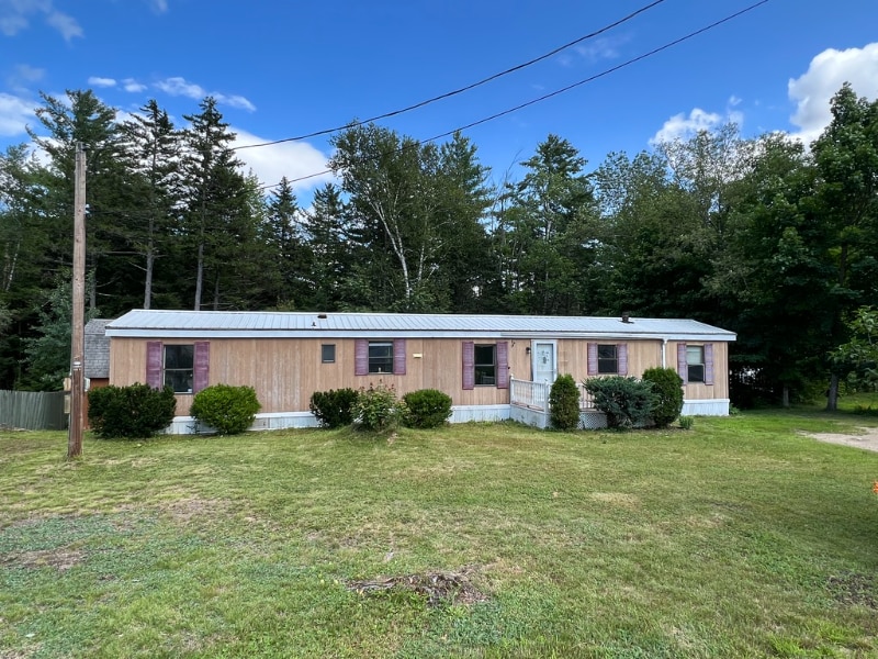 14 Goodbout Rd, Lincoln, NH 03251 House Rental in Lincoln, NH