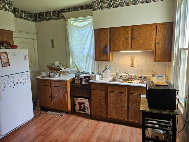 Kitchen - 3092 Brimstone Rd