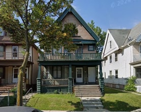 Building Photo - 2413 N 24th Pl