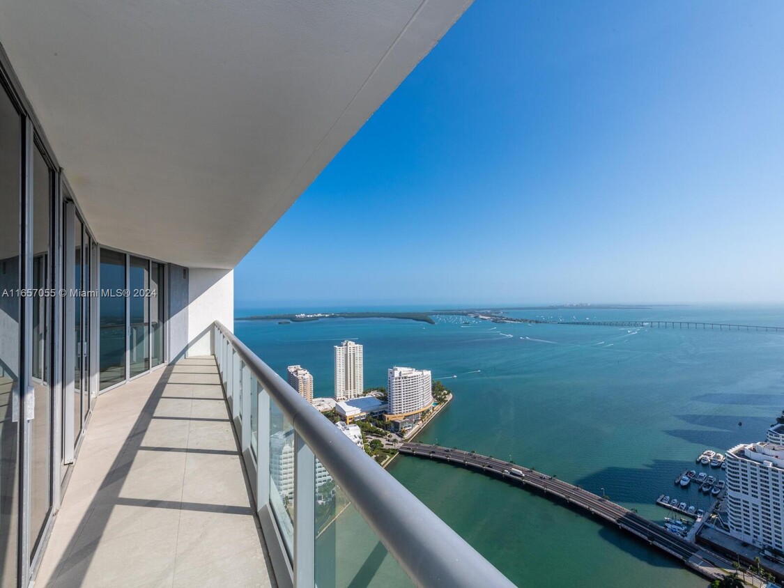 Foto principal - 495 Brickell Ave