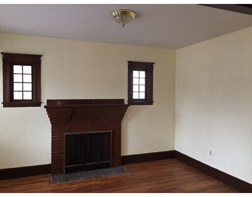 Building Photo - 196 W Squantum St
