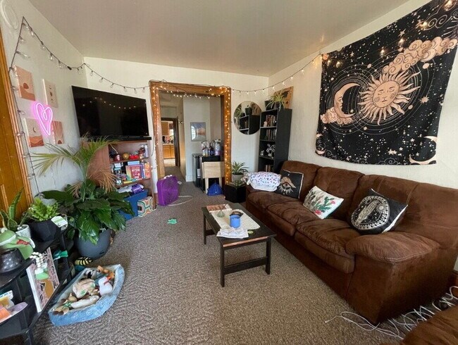 Foto del edificio - Available Now - 50% Off Your First Month's...