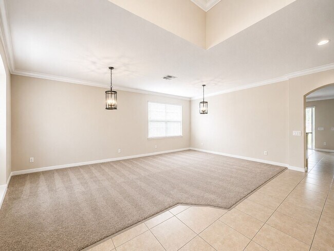 Foto del edificio - Cypress Lakes 5/4 with 3-Car Garage