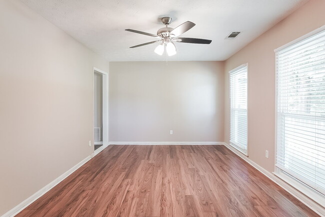 Building Photo - 99 Sleepy Hollow Trail