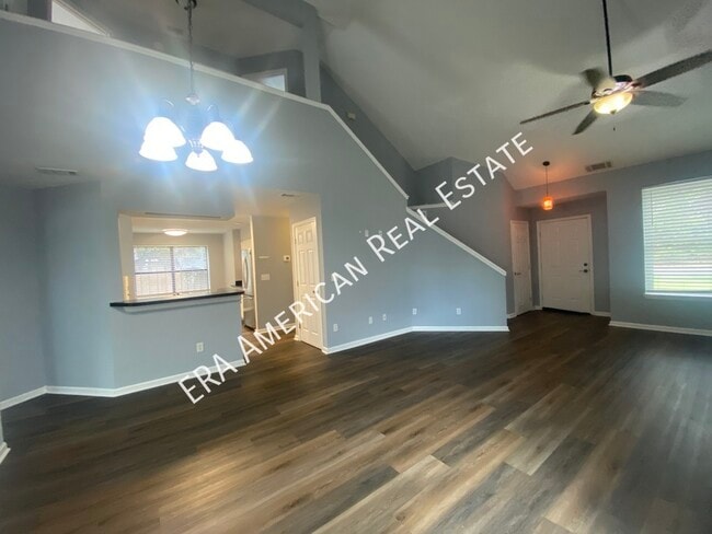 Foto del edificio - 104 Northern Pine Rd