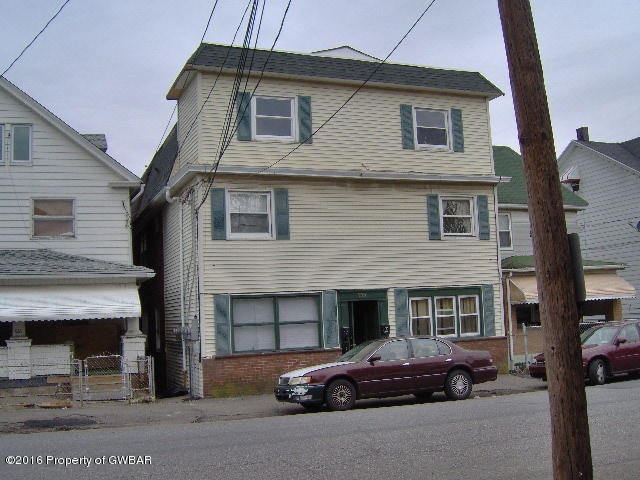 Primary Photo - 830 N James St