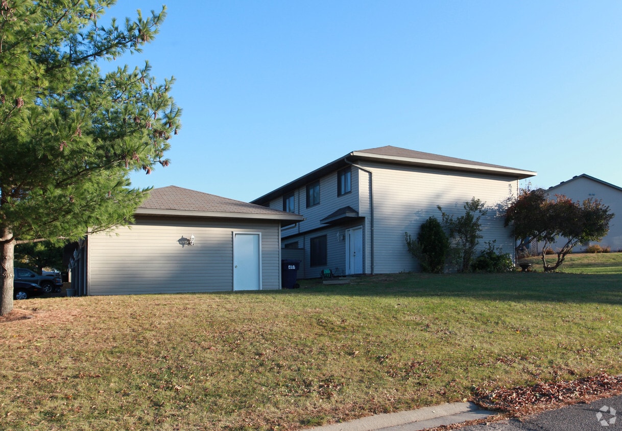 620630 Borner St, Prescott, WI 54021 Apartments in Prescott, WI