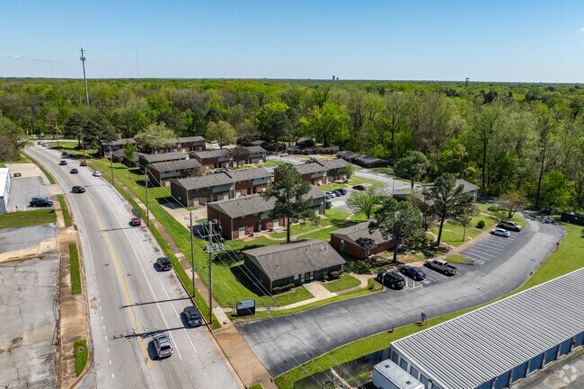 Foto aérea - Creekwood Village Apartments