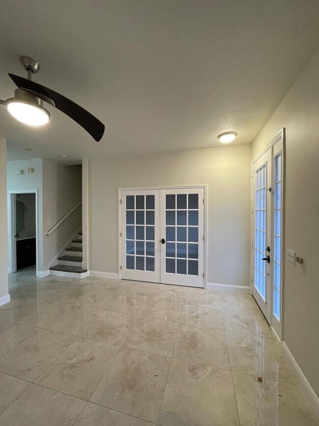 Foto del edificio - 10169 Ridgebloom Ave