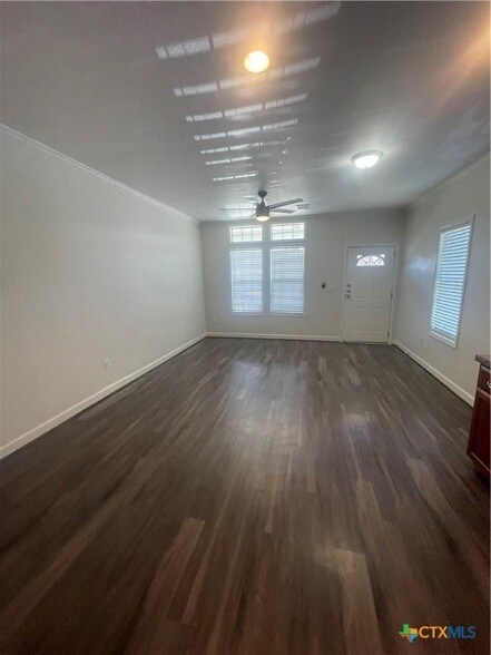 Foto del edificio - 203 Palmwood Dr