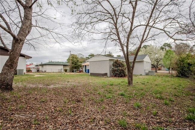 Building Photo - 1828 Stockton Dr