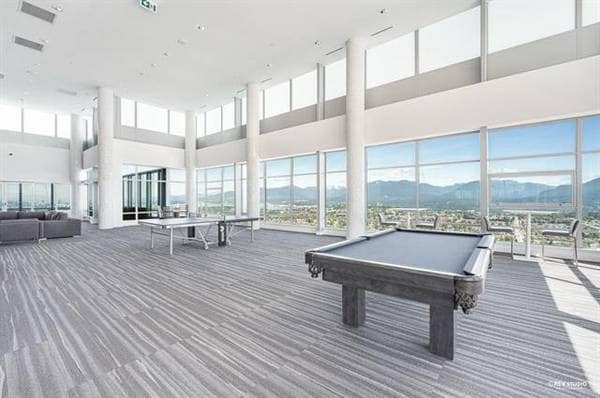 Building Photo - 4485 Skyline Dr