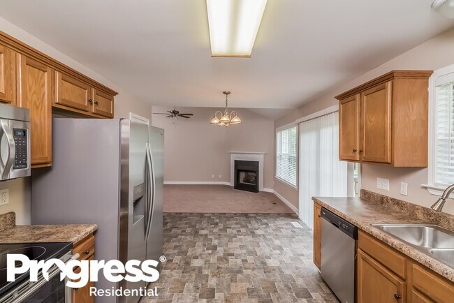 Building Photo - 3027 Candlelite Dr