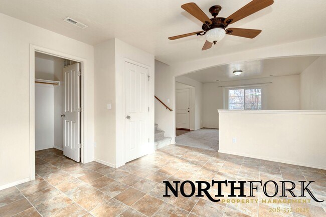 Building Photo - Beautiful Boise Home