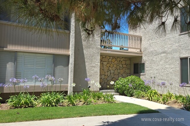 Building Photo - Exciting Rental Opportunity in Ventura!