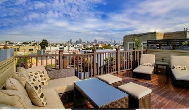 Building Photo - 4 br, 1 bath House - 10 Cumberland St