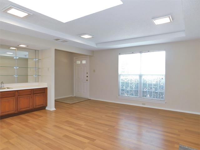 Foto del edificio - 2726 Mill Trce