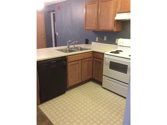 Foto del edificio - 109 E Luverne St