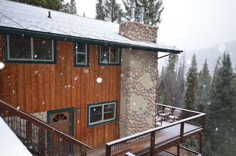 Building Photo - 471 High Point Dr