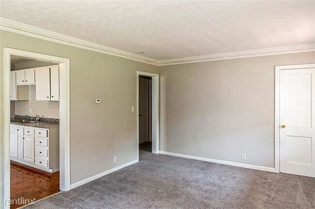 Building Photo - 4 br, 2 bath House - 470 Morgan Place