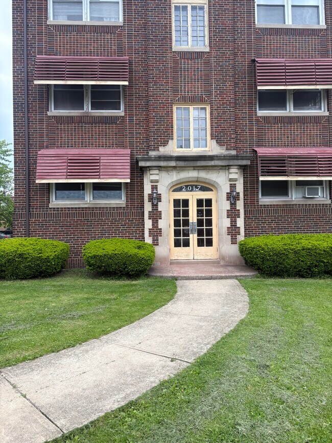 Building Photo - 2015 Arthur Ave