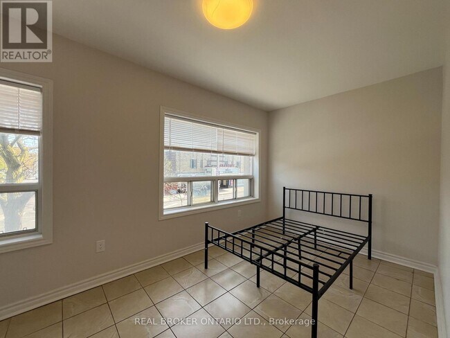 Photo du bâtiment - 1228 Danforth Ave
