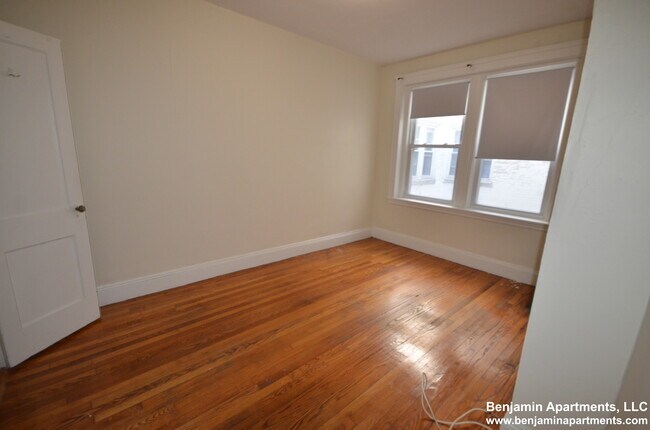 Foto del edificio - 119 Sutherland Rd