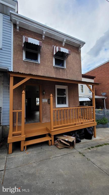 Foto principal - 616 S 10th St