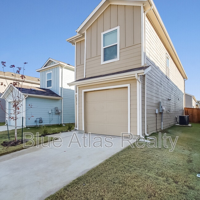 Building Photo - 4216 Haflinger Rd