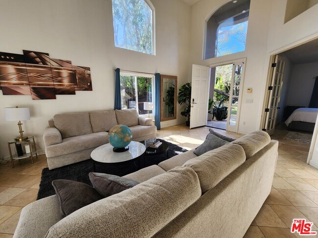 Foto del edificio - 28908 W Beach Ln
