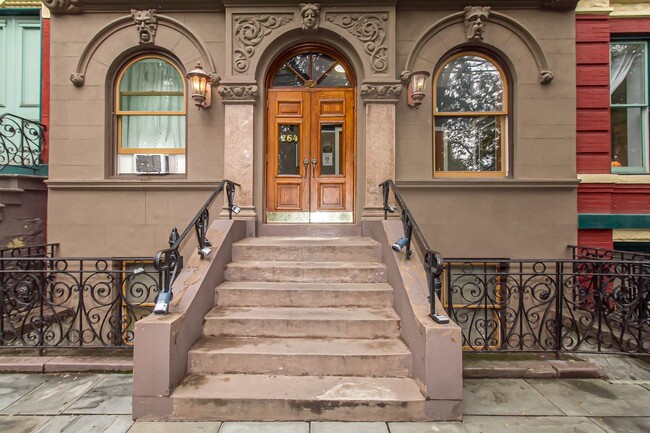 Foto del edificio - 264 9th St