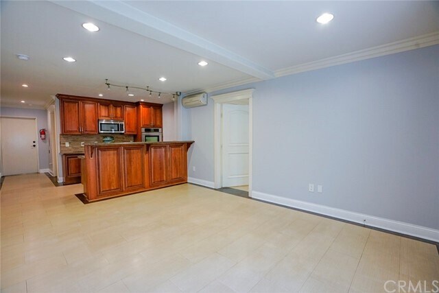 Foto del edificio - 510 W Balboa Blvd
