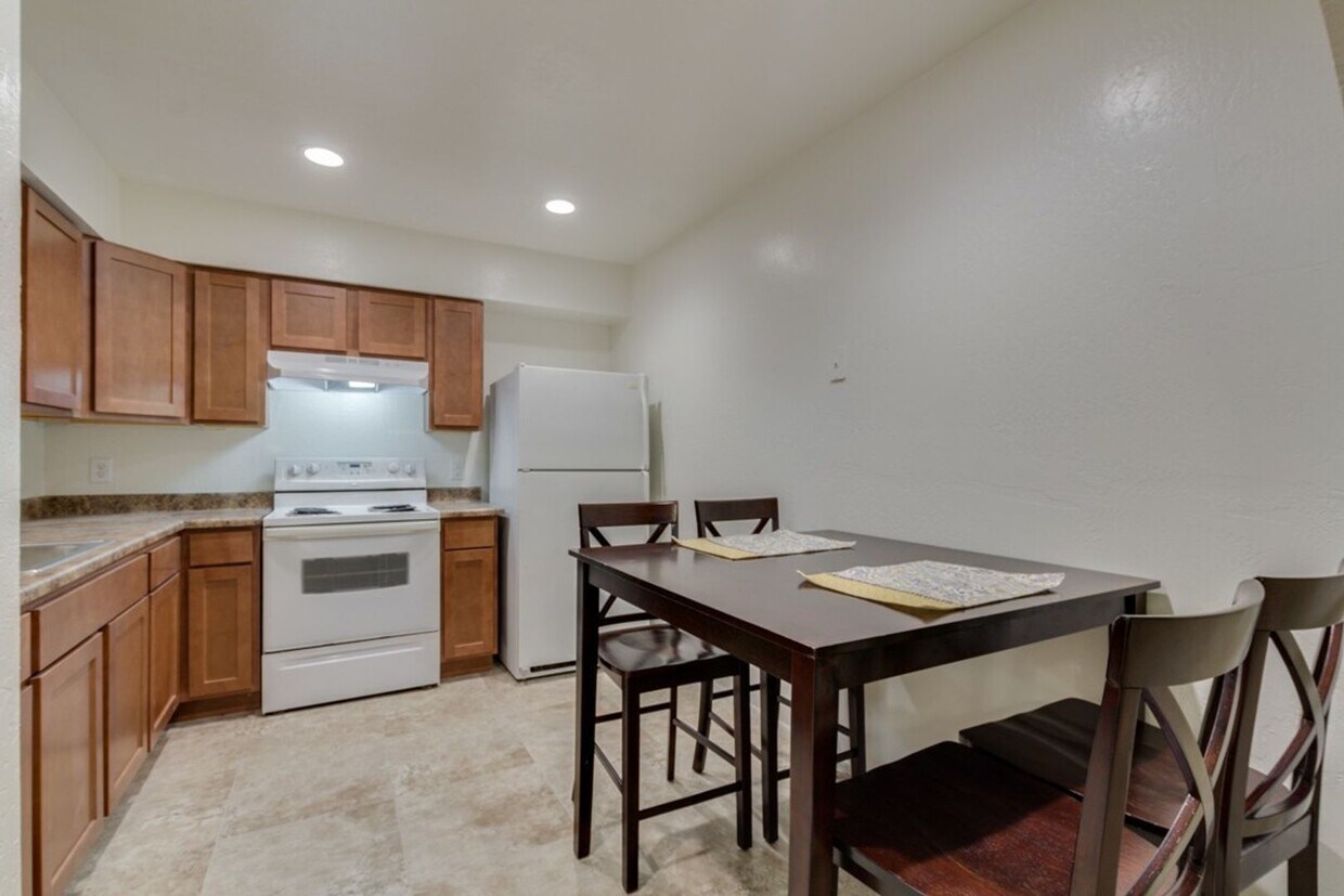 Foto principal - 1815 E Sheridan St