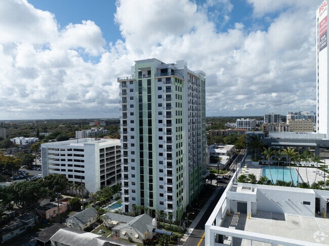 Building Photo - The Tropic