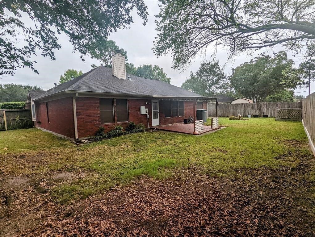 Foto del edificio - 3821 Pin Oak Dr N
