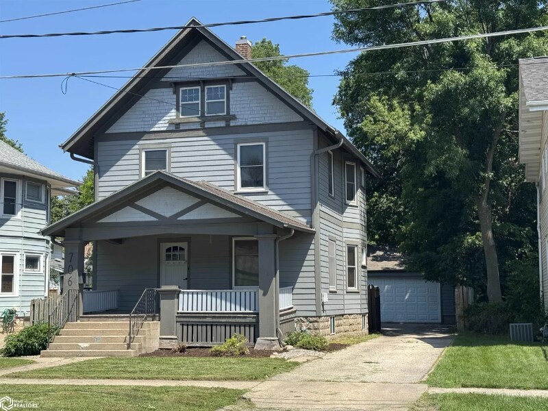 Primary Photo - 706 N 7th St