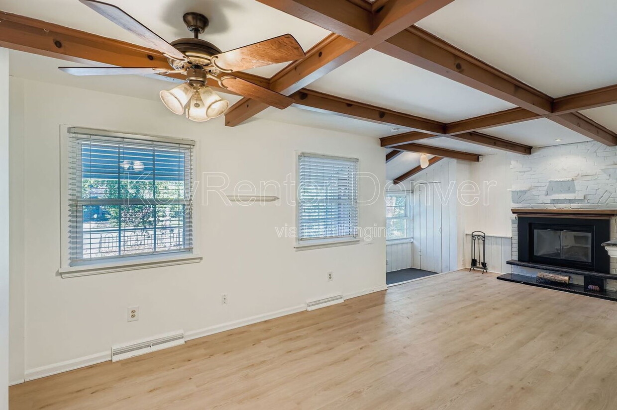 Foto principal - 1700 Iola St