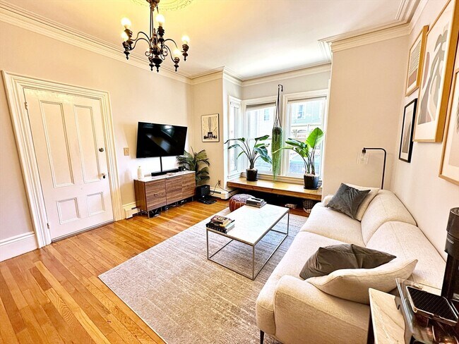 Foto del edificio - 142 Lexington St