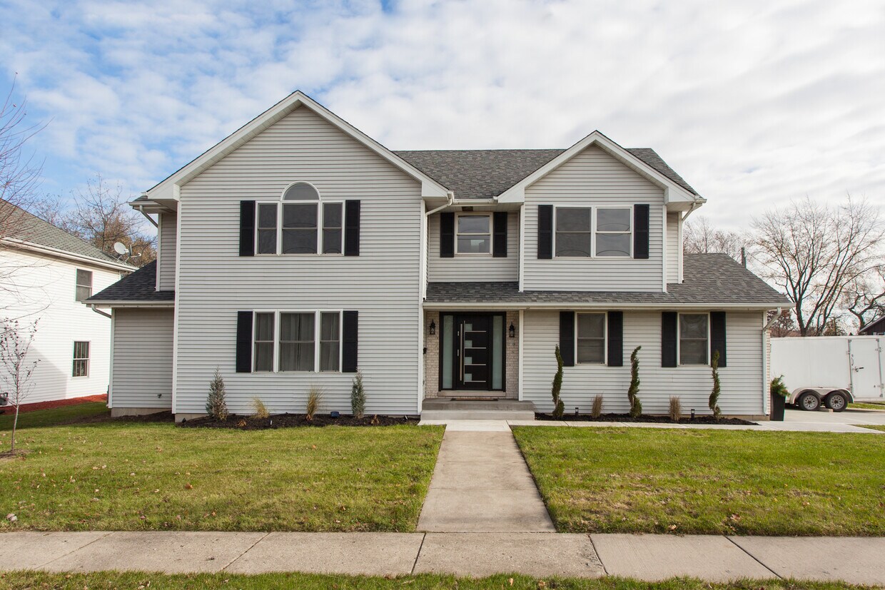 Foto principal - 1673 Bloomingdale Rd