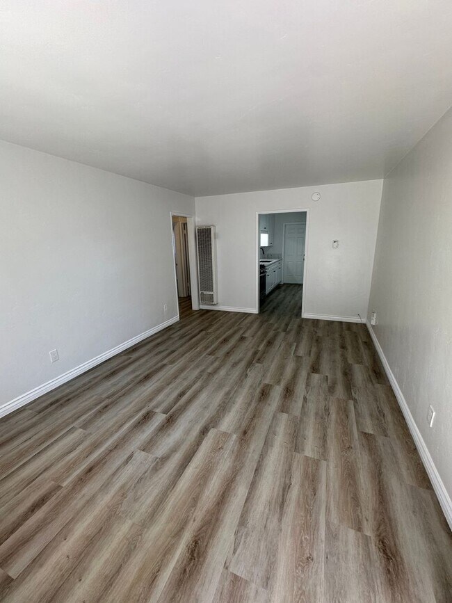 Foto del edificio - 4061 Ohio St