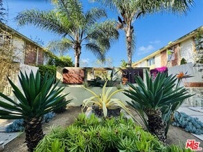 Building Photo - 5215 Sepulveda Blvd