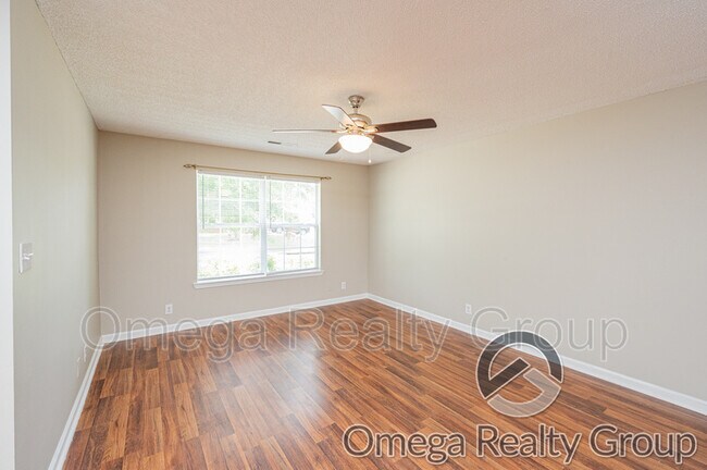 Building Photo - 22689 Fisher Dr