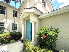 Building Photo - 1634 Tarpon Bay Dr S