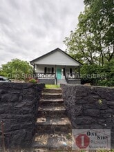 Building Photo - 5711 Jackson Ave